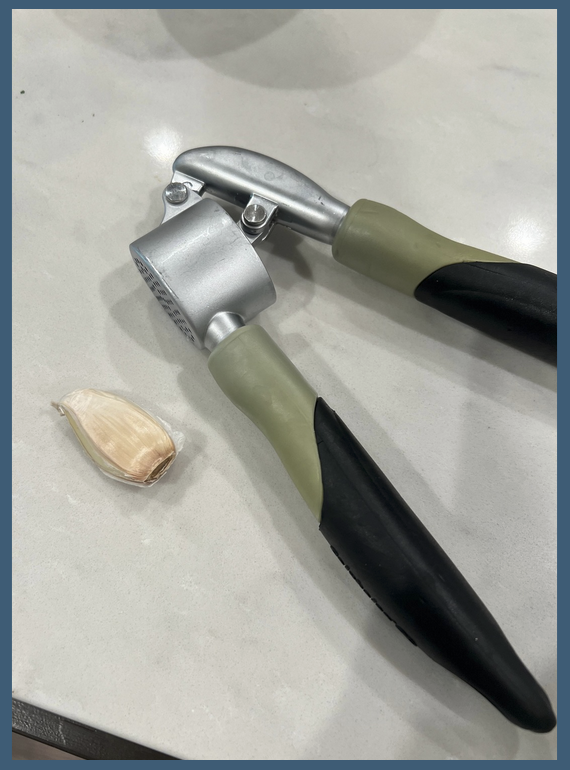 Garlic and Garlic Press